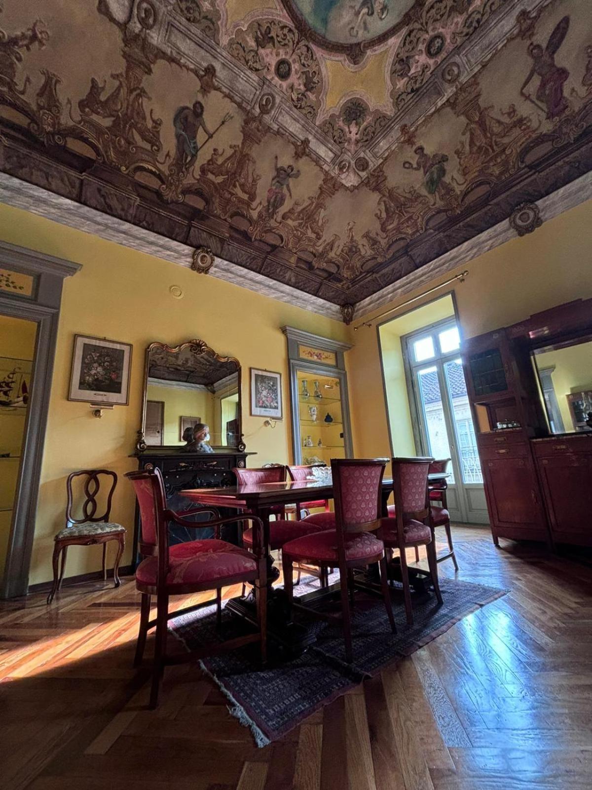 Splendido Appartamento XVIII Secolo Турин Екстер'єр фото